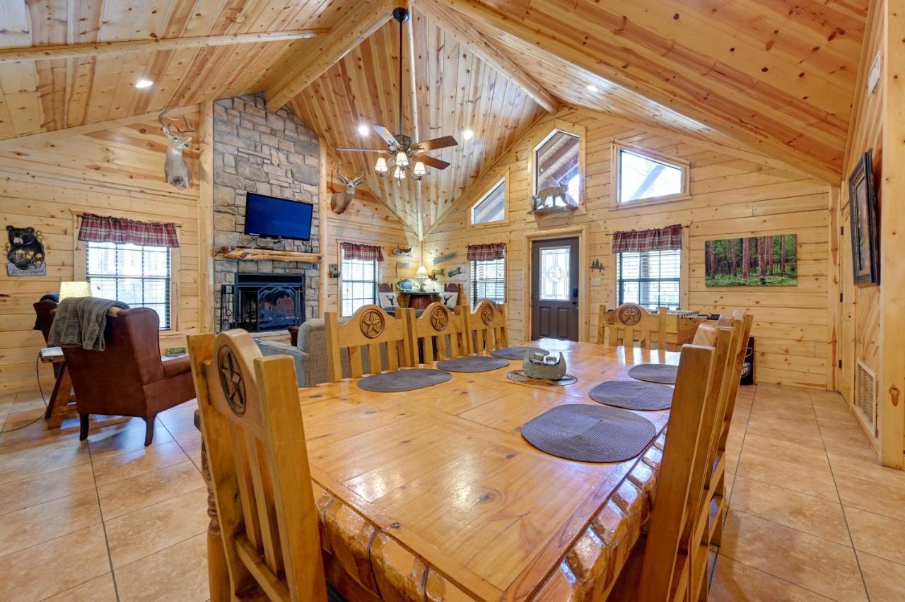 Broken Bow Cabin With Hot Tub And Deck - 4 Mi To Lake! エクステリア 写真